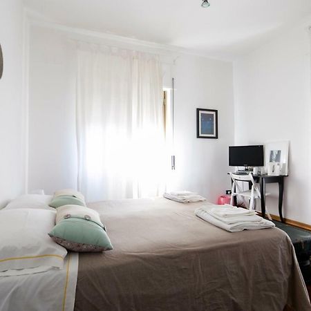I Quattro Gattoni Hotel เนเปิลส์ ภายนอก รูปภาพ